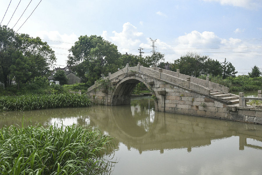 1、周公石桥南立面远景.jpg